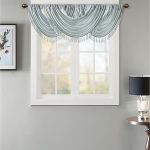 Window valance.